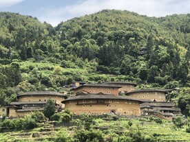 南靖田螺坑土楼群