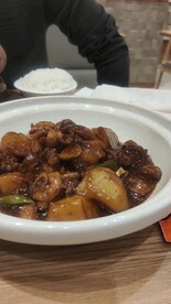 鸡腿肉炖土豆