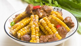 玉米烧排骨