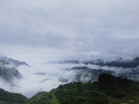 群山云海