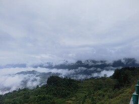 群山云海