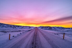 白雪覆盖的道路