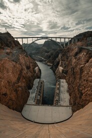 峡谷桥梁风景