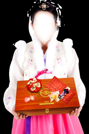         韩服美女人物 