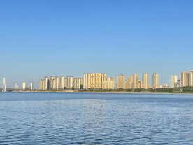 沅江河畔