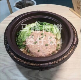 马蹄肉饼煲仔饭