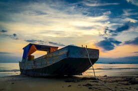海边小船