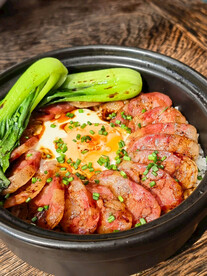 腊肠煲仔饭