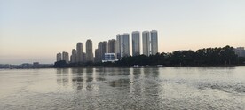 河边建筑