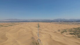 一望无际沙漠公路