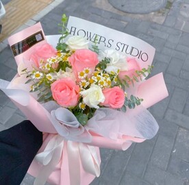粉色混搭花束粉色玫瑰花束