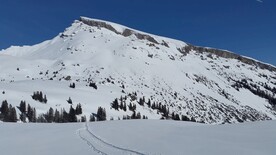 雪山山脉图片