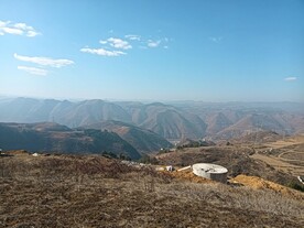 群山耸立