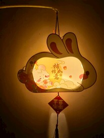 中秋兔子提灯