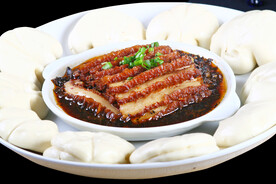 梅菜扣肉带饼