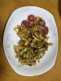 香肠酸菜