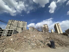 建筑垃圾 