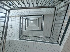 盘旋楼梯