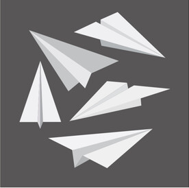 简单卡通纸飞机素材