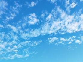 蓝天白云天空