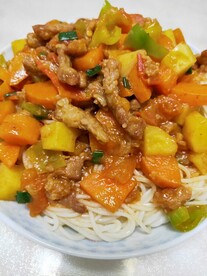 牛肉盖面