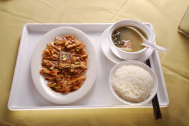 咸鱼肉片饭 