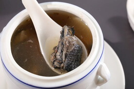 椰子炖竹丝鸡
