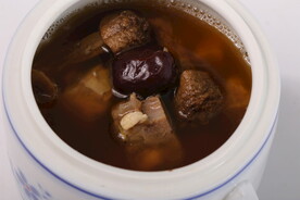 椰子炖竹丝鸡