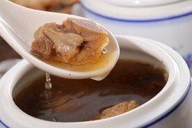 椰子炖竹丝鸡