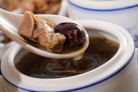 椰子炖竹丝鸡