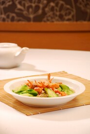 胜瓜肉碎炒鲜虾