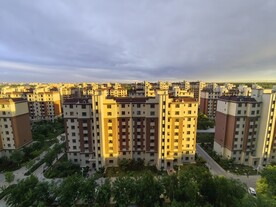 落日下的城市