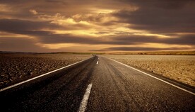 傍晚公路