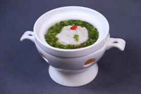 春意榆钱鲅鱼丸子