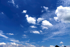 蓝天白云