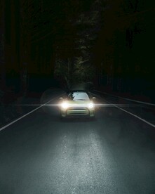 晚上开车