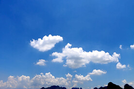 蓝天白云
