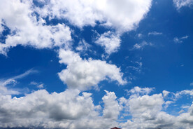 蓝天白云