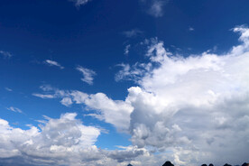 蓝天白云