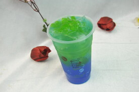 蓝色莫吉鸡尾酒