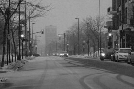 多雪清晨街道