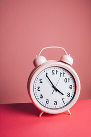 粉红色闹钟