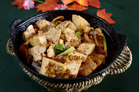 铁锅辣子烹豆腐