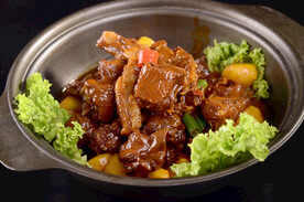石锅老鸡烧排骨