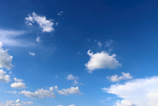 蓝天白云