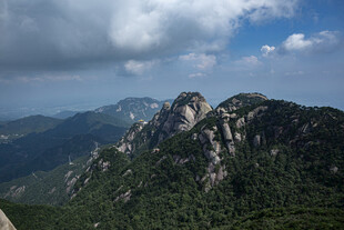 天柱山