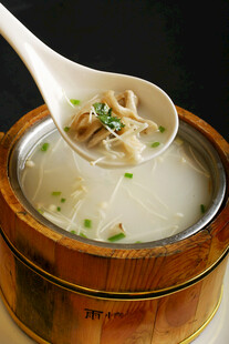  木桶水滑肉