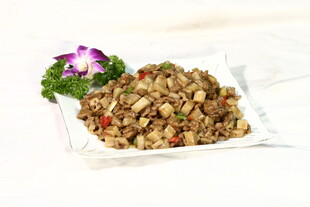 鲜藕牛肉粒
