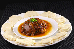 大葱扒羊肉