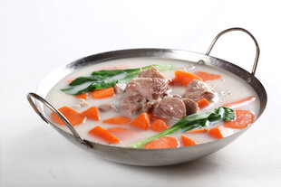 红萝卜炖羊肉